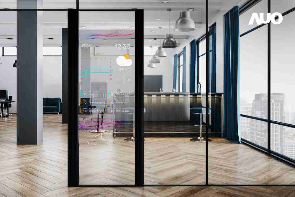 60吋Micro LED透明窗屏显示器，，，，可依需求调整并延伸应用于不同场域，，，，包括汽车侧窗或家庭玄关、、智慧橱窗、、、、商业展示等面向，，，，提供丰富的信息娱乐内容